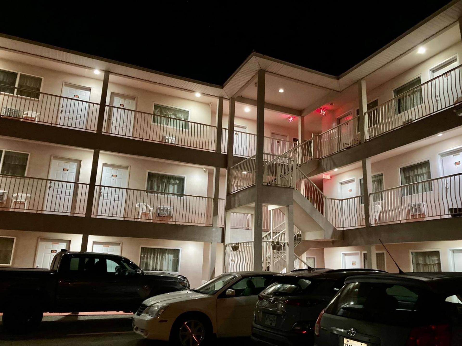 Motel 99 Grand Forks Exteriér fotografie