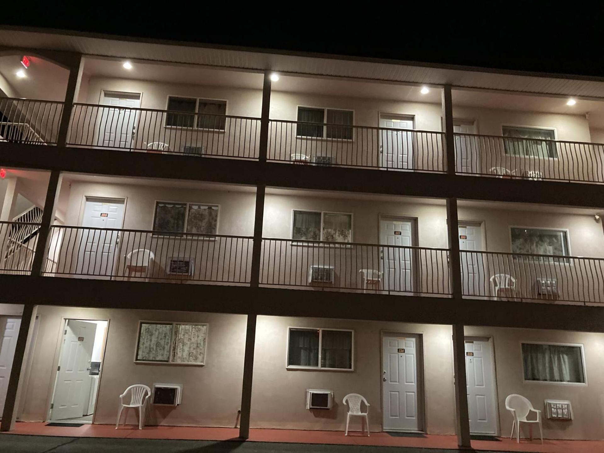 Motel 99 Grand Forks Exteriér fotografie
