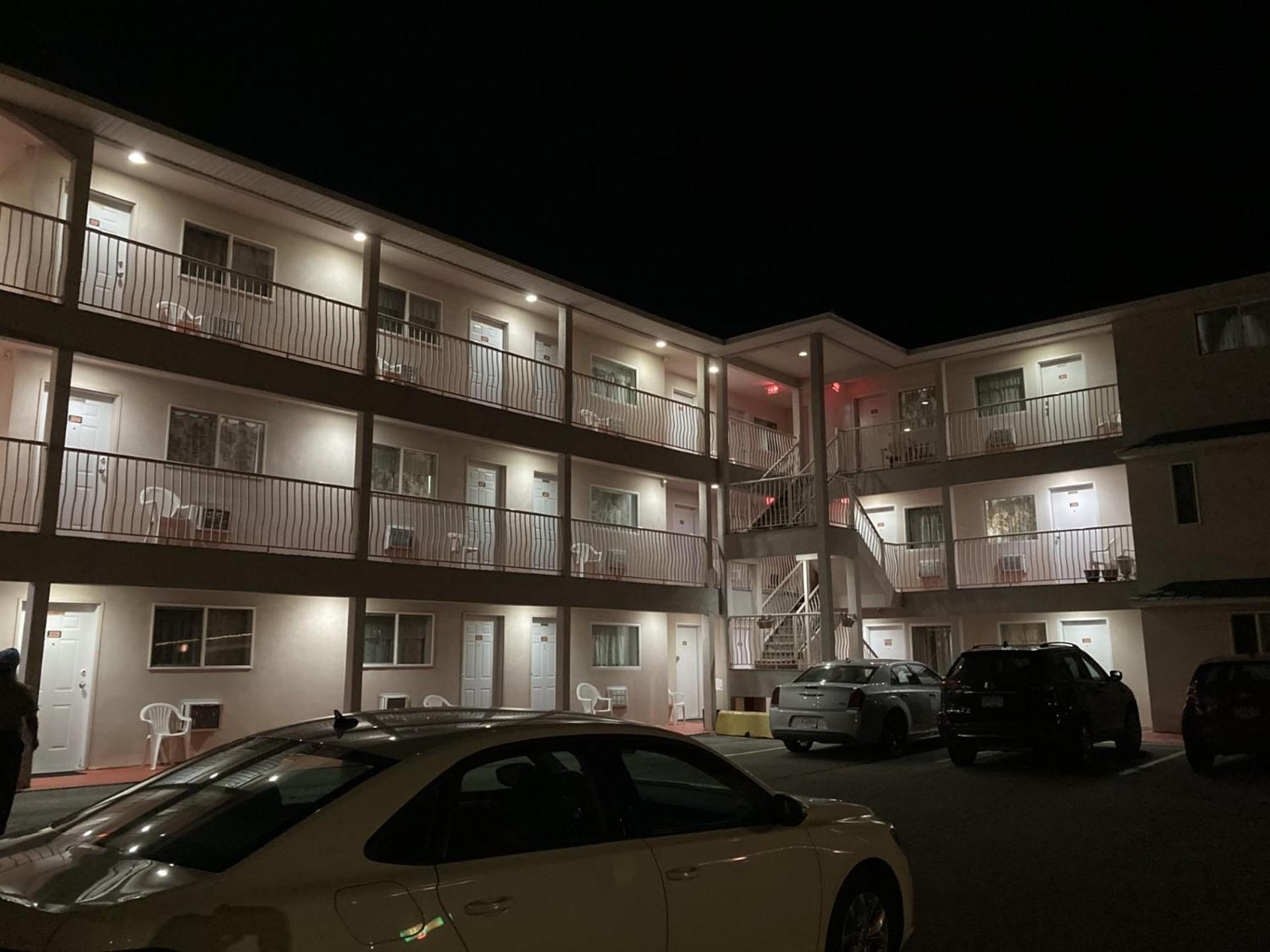 Motel 99 Grand Forks Exteriér fotografie